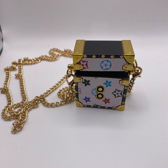 Compatible with AirPods 1, 2 Case. New - Picture 4 of 8